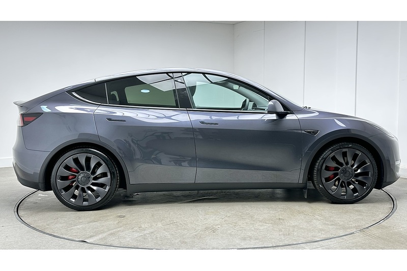 Tesla Model Y Performance - U4415