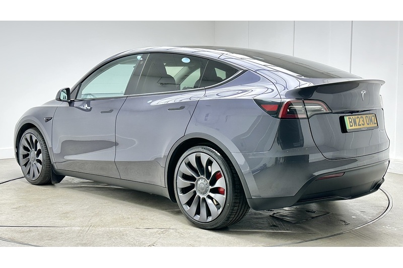Tesla Model Y Performance - U4415