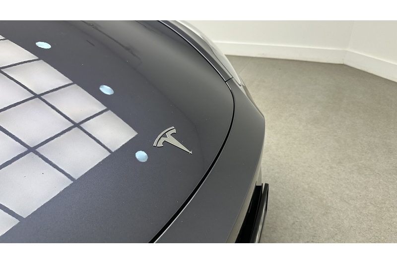 Tesla Model Y Performance - U4415