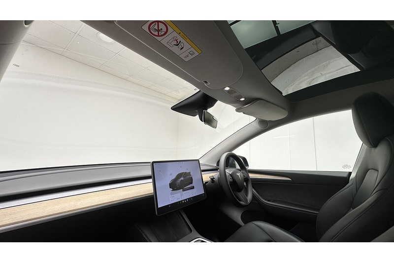 Tesla Model Y Performance - U4415