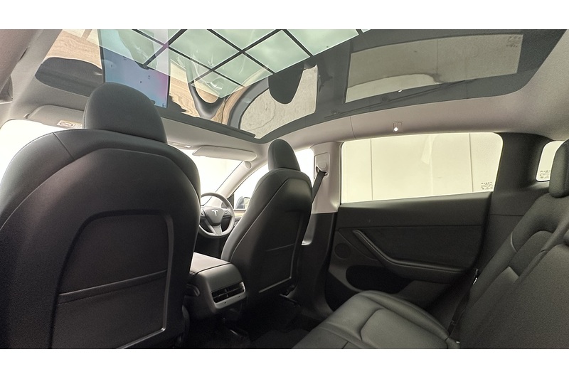 Tesla Model Y Performance - U4415