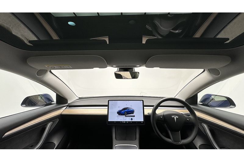 Tesla Model 3  - U4416