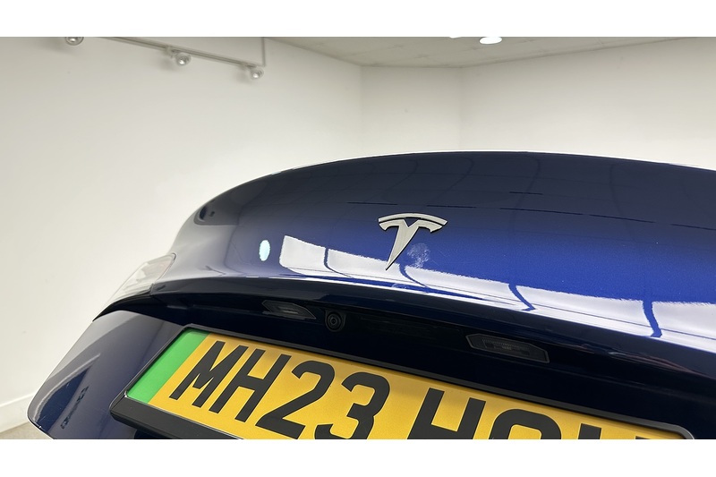 Tesla Model 3  - U4416