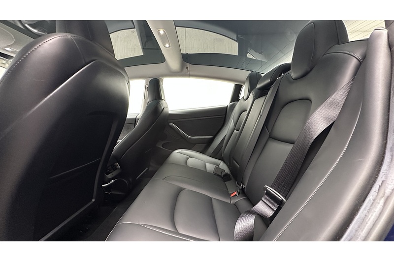 Tesla Model 3  - U4416
