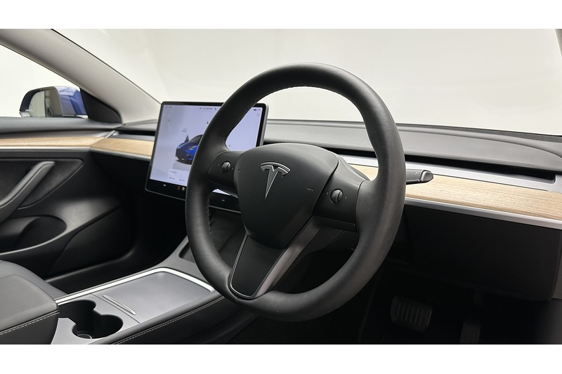 Tesla Model 3  - U4416