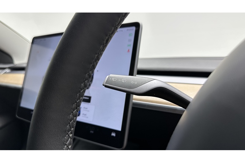 Tesla Model 3  - U4416