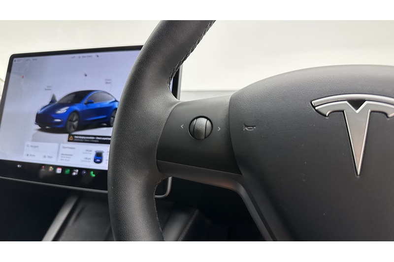 Tesla Model 3  - U4416