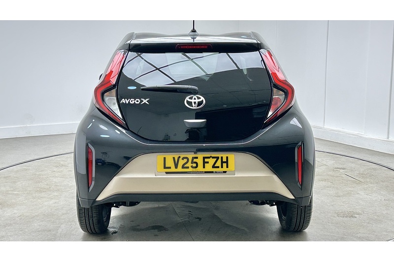 Toyota Aygo X VVT-i Edge - U4432