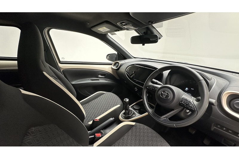 Toyota Aygo X VVT-i Edge - U4432