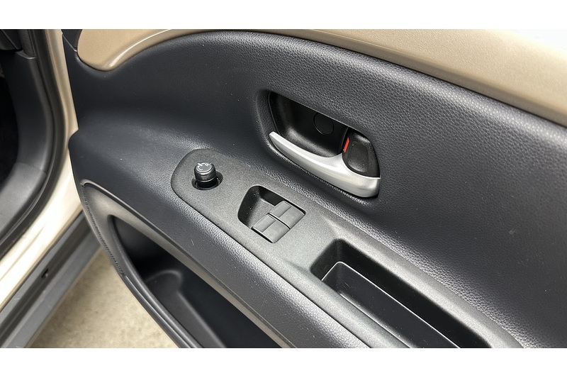 Toyota Aygo X VVT-i Edge - U4432