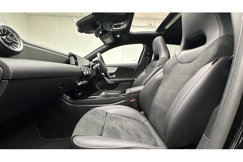 Mercedes-Benz A Class A200h MHEV AMG Line - U4434