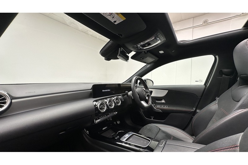 Mercedes-Benz A Class A200h MHEV AMG Line - U4434