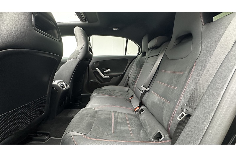 Mercedes-Benz A Class A200h MHEV AMG Line - U4434