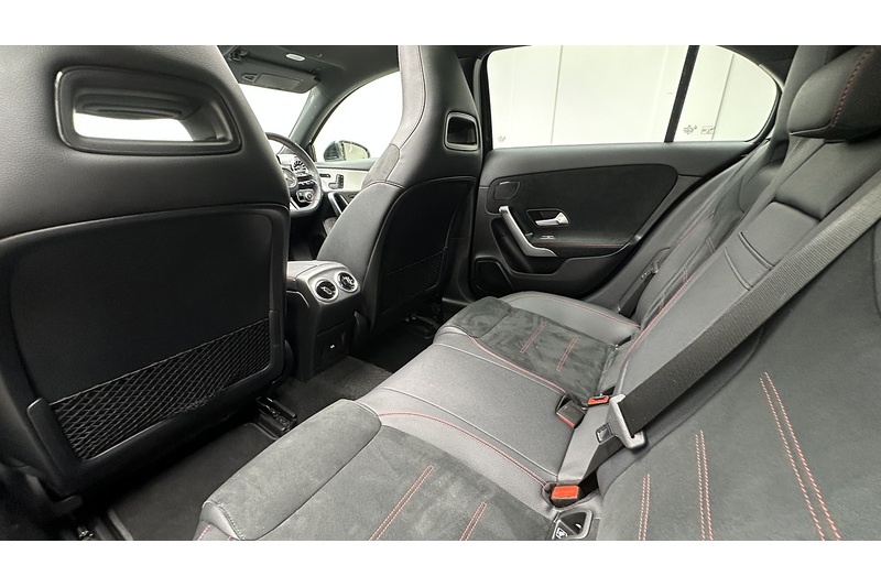 Mercedes-Benz A Class A200h MHEV AMG Line - U4434