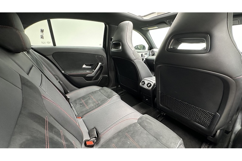 Mercedes-Benz A Class A200h MHEV AMG Line - U4434