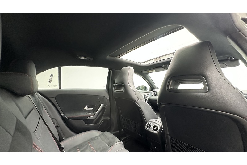 Mercedes-Benz A Class A200h MHEV AMG Line - U4434