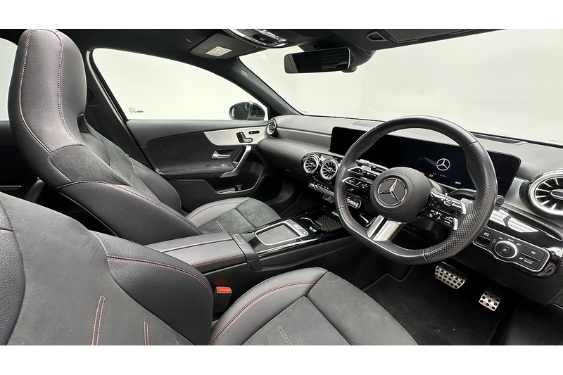 Mercedes-Benz A Class A200h MHEV AMG Line - U4434