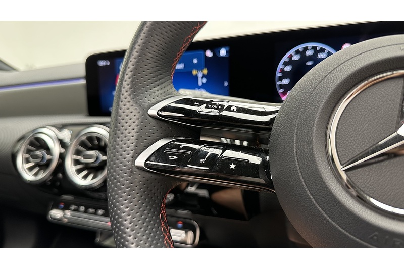 Mercedes-Benz A Class A200h MHEV AMG Line - U4434