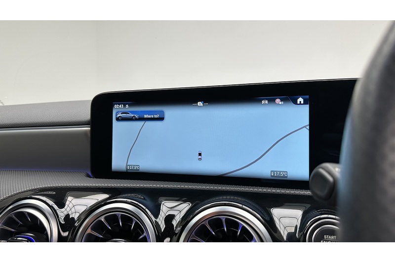 Mercedes-Benz A Class A200h MHEV AMG Line - U4434