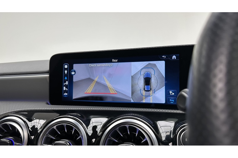 Mercedes-Benz A Class A200h MHEV AMG Line - U4434
