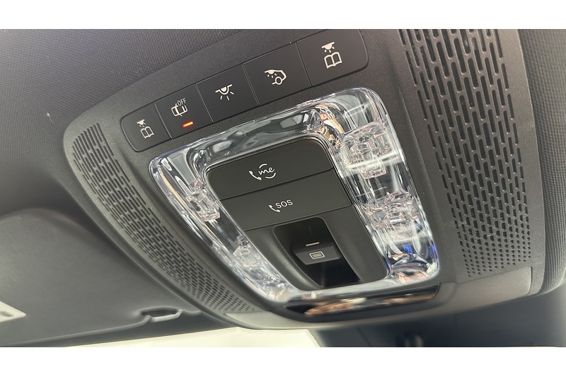 Mercedes-Benz A Class A200h MHEV AMG Line - U4434