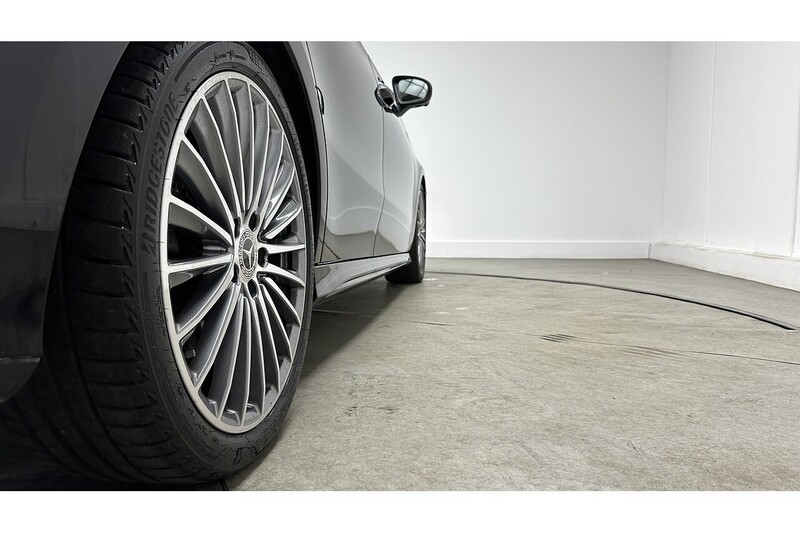 Mercedes-Benz A Class A200h MHEV AMG Line - U4434