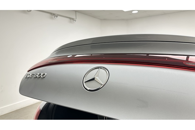 Mercedes-Benz EQE EQE 300 AMG Line - U4435