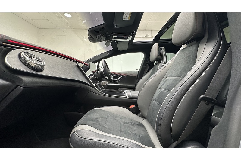 Mercedes-Benz EQE EQE 300 AMG Line - U4435