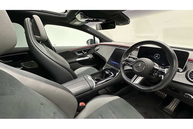 Mercedes-Benz EQE EQE 300 AMG Line - U4435