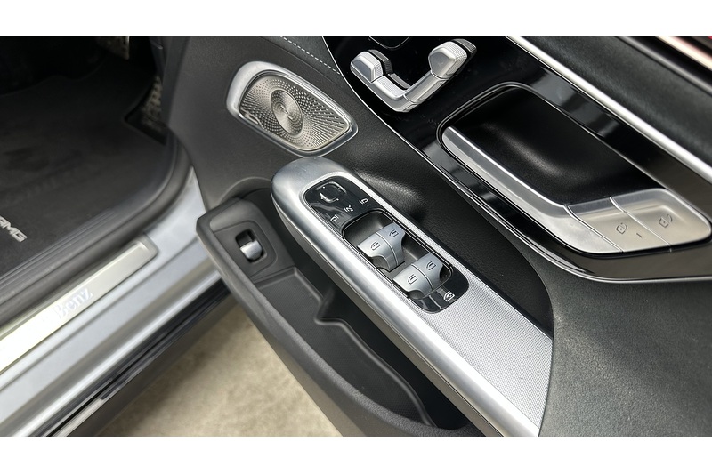 Mercedes-Benz EQE EQE 300 AMG Line - U4435