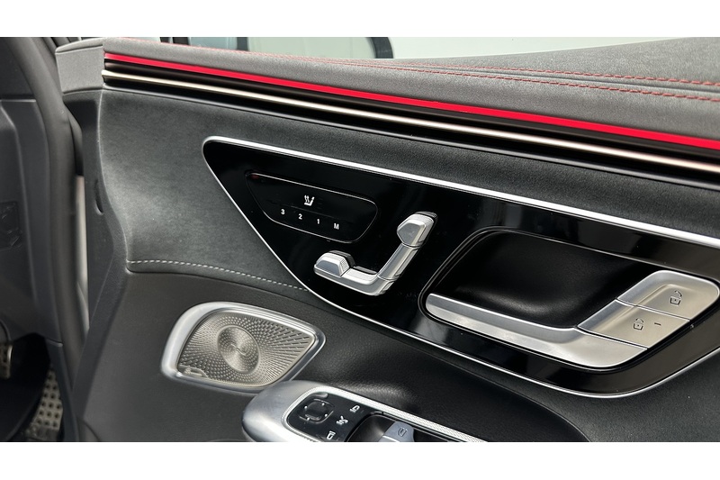 Mercedes-Benz EQE EQE 300 AMG Line - U4435
