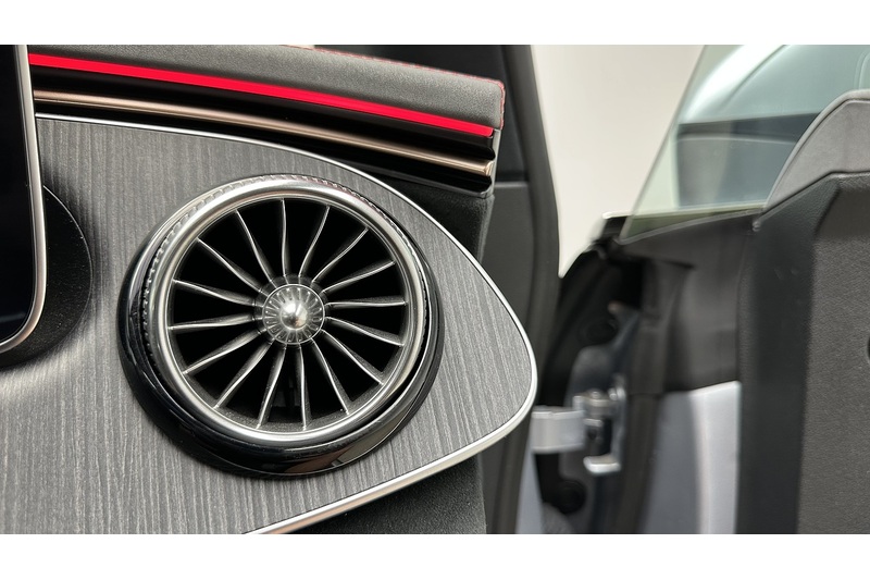 Mercedes-Benz EQE EQE 300 AMG Line - U4435