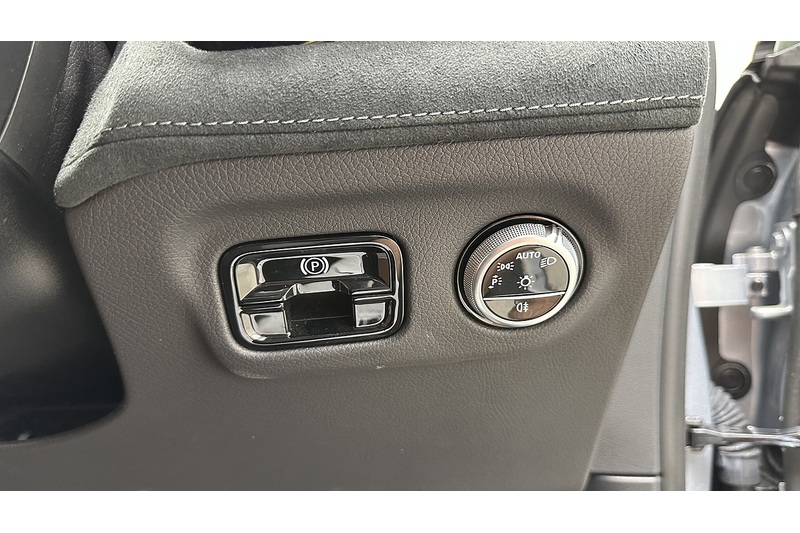 Mercedes-Benz EQE EQE 300 AMG Line - U4435