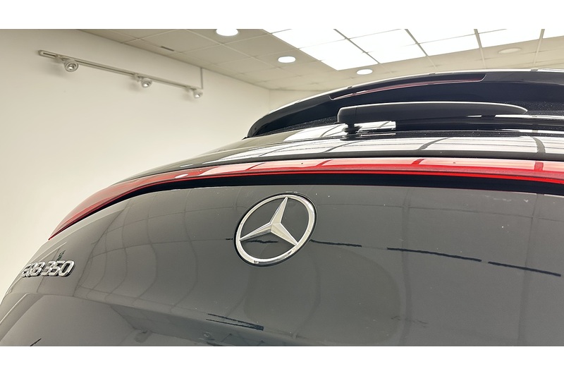 Mercedes-Benz EQB EQB 350 AMG Line - U4436