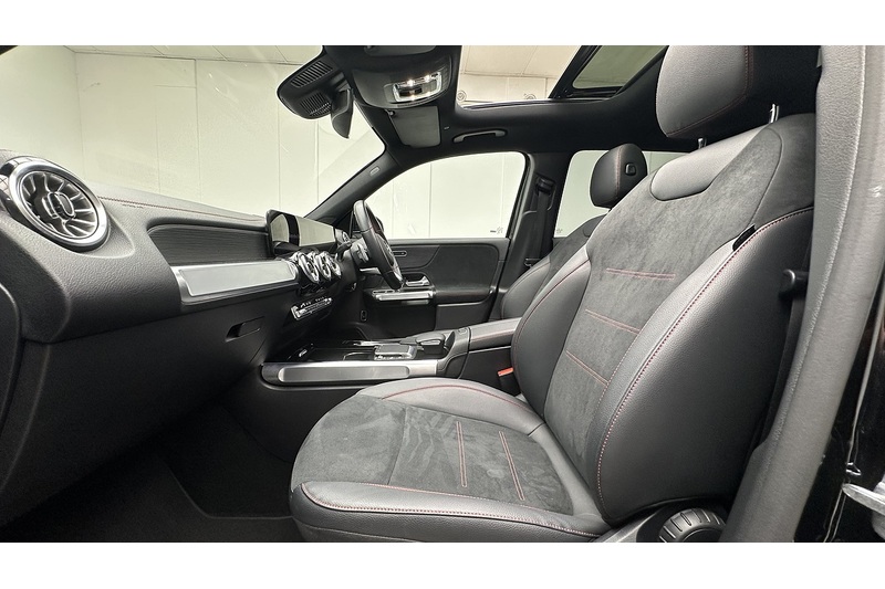 Mercedes-Benz EQB EQB 350 AMG Line - U4436