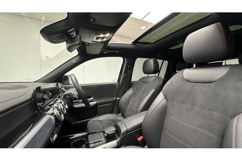 Mercedes-Benz EQB EQB 350 AMG Line - U4436