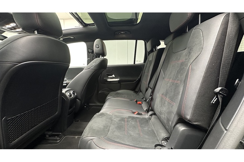 Mercedes-Benz EQB EQB 350 AMG Line - U4436