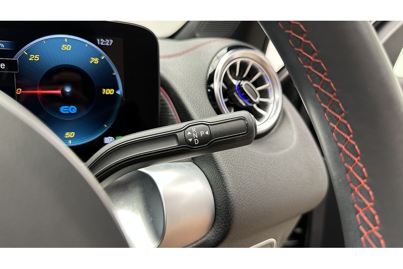 Mercedes-Benz EQB EQB 350 AMG Line - U4436