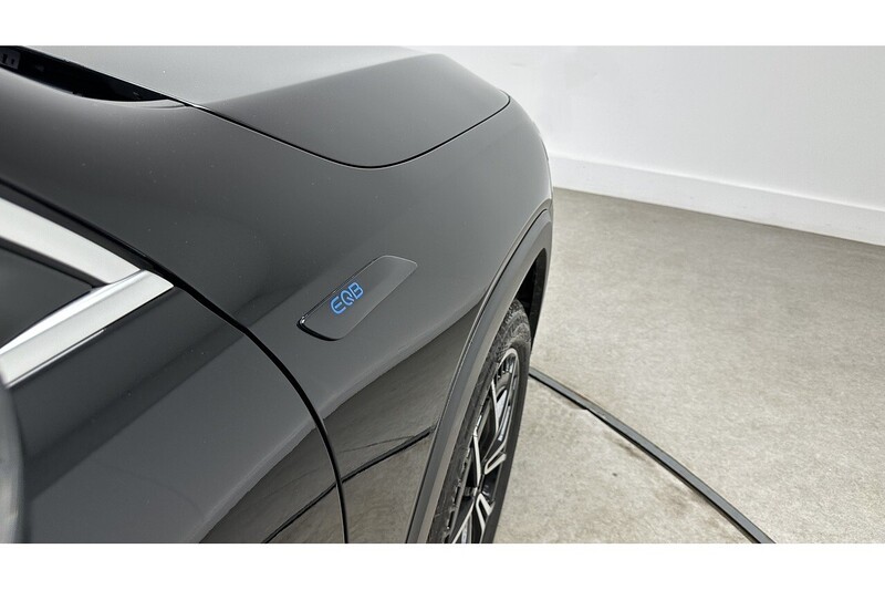 Mercedes-Benz EQB EQB 350 AMG Line - U4436