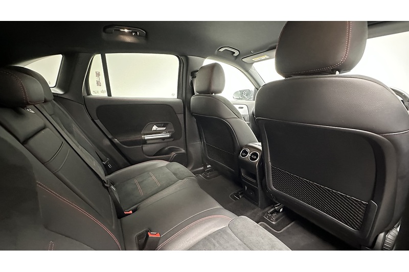 Mercedes-Benz EQA EQA 250 AMG Line - U4437