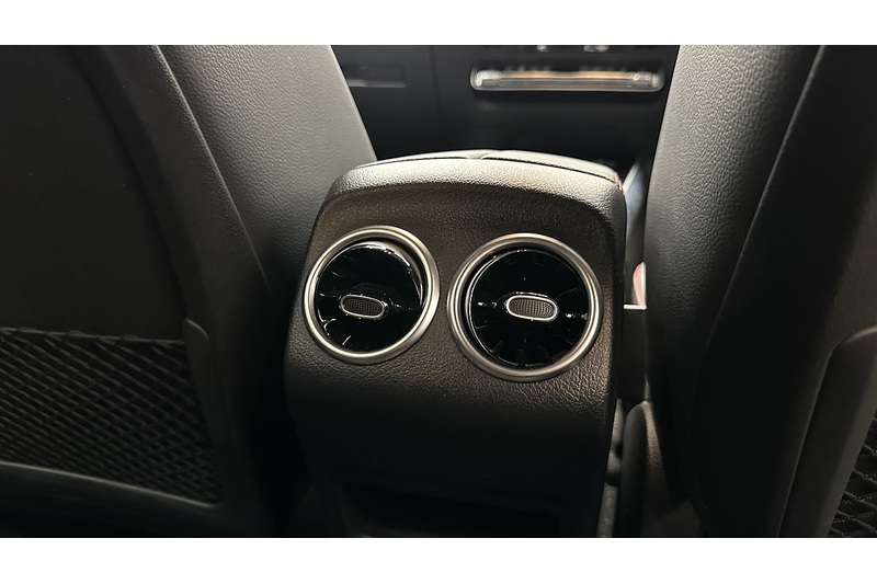 Mercedes-Benz EQA EQA 250 AMG Line - U4437