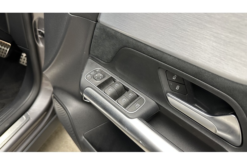 Mercedes-Benz EQA EQA 250 AMG Line - U4437