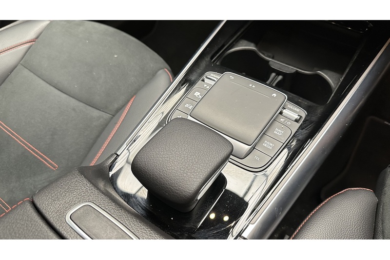 Mercedes-Benz EQA EQA 250 AMG Line - U4437