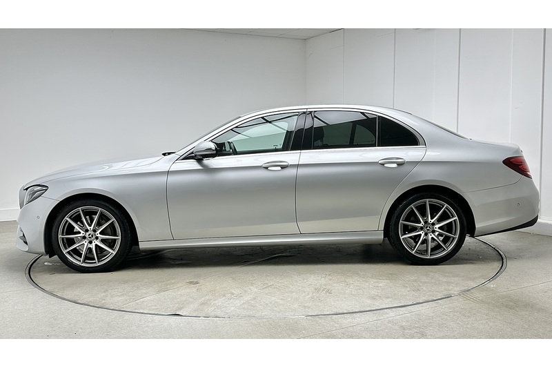 Mercedes-Benz E Class E220d AMG Line Edition - U4442
