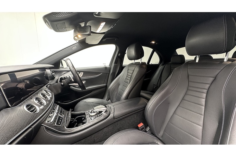 Mercedes-Benz E Class E220d AMG Line Edition - U4442