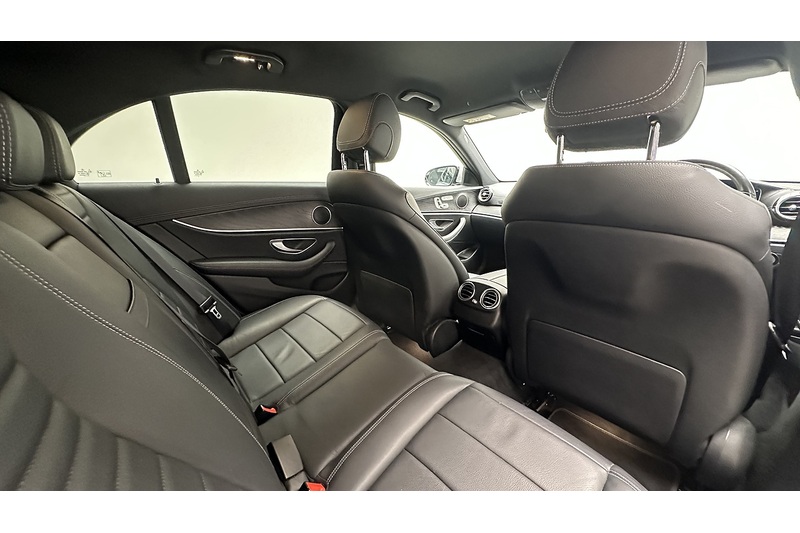 Mercedes-Benz E Class E220d AMG Line Edition - U4442