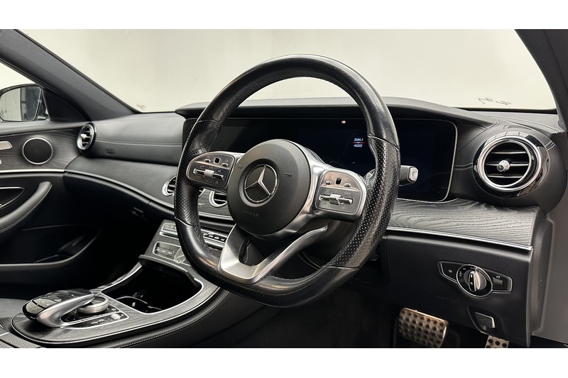Mercedes-Benz E Class E220d AMG Line Edition - U4442