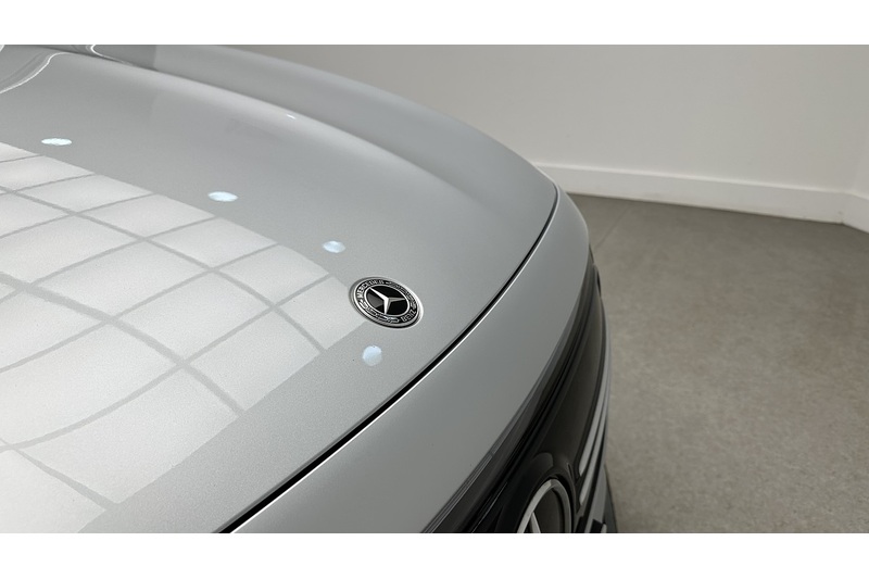 Mercedes-Benz EQB EQB 350 AMG Line - U4445
