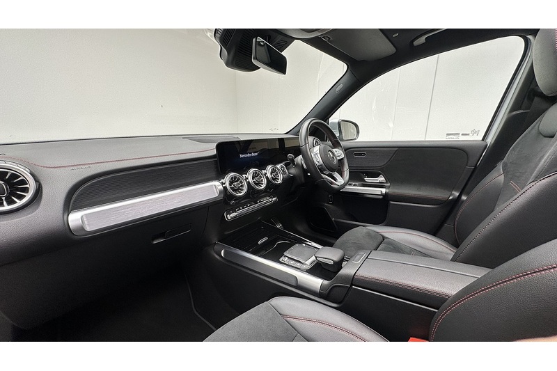 Mercedes-Benz EQB EQB 350 AMG Line - U4445