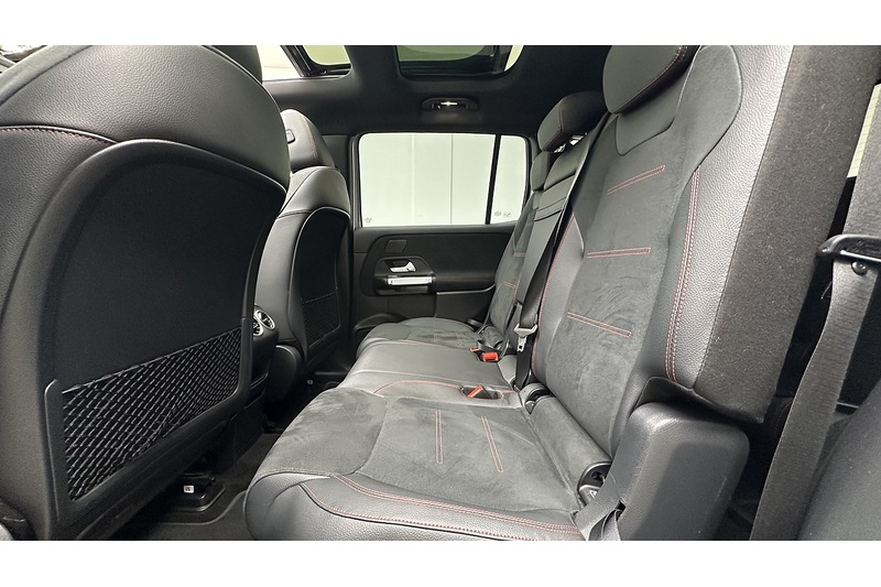 Mercedes-Benz EQB EQB 350 AMG Line - U4445